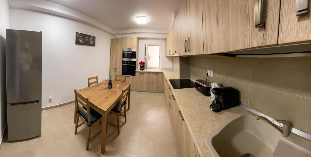 National Arena Mega Mall Elana Apartment บูคาเรสต์ ภายนอก รูปภาพ